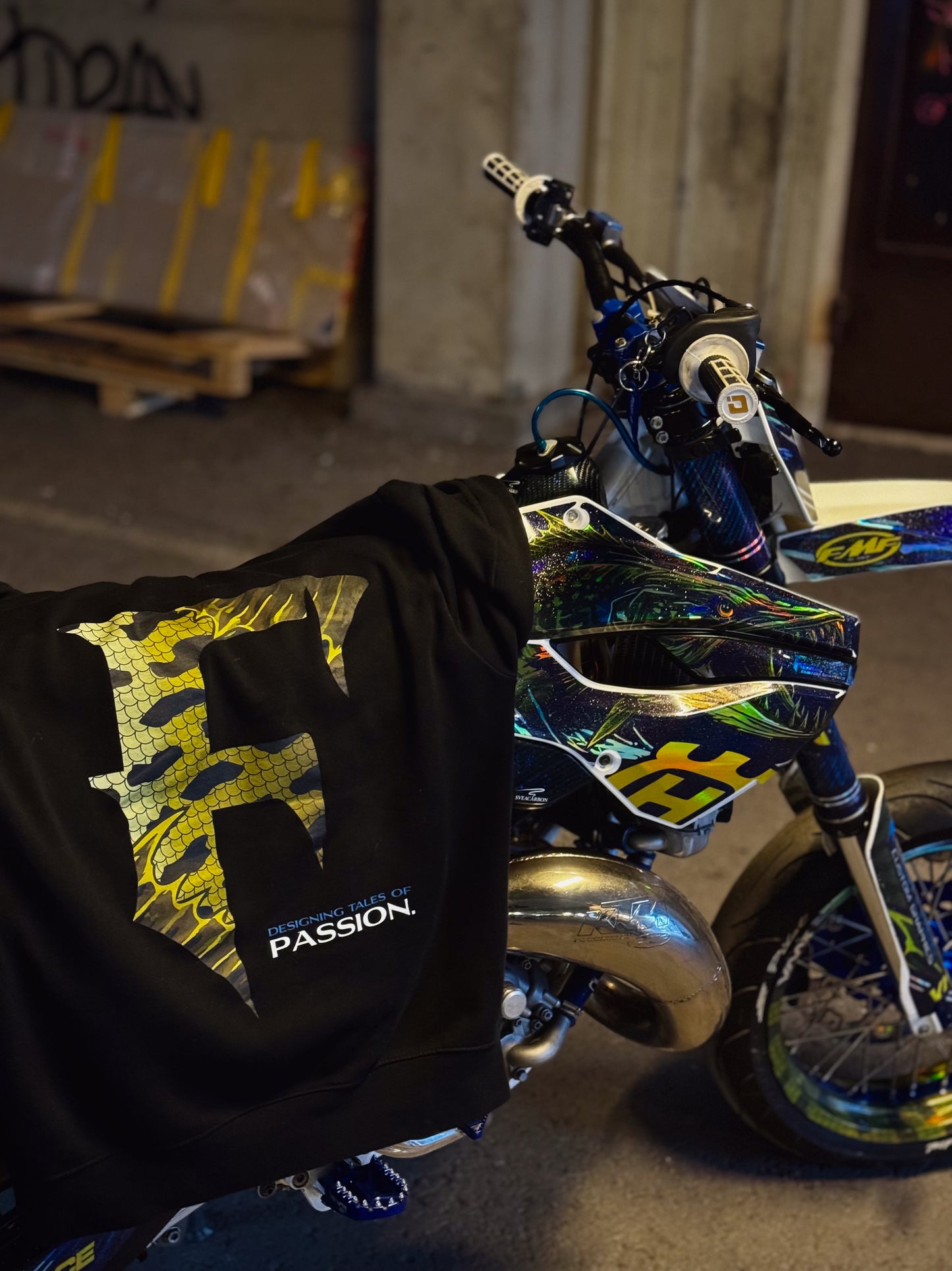 Feratale Custom-huppari