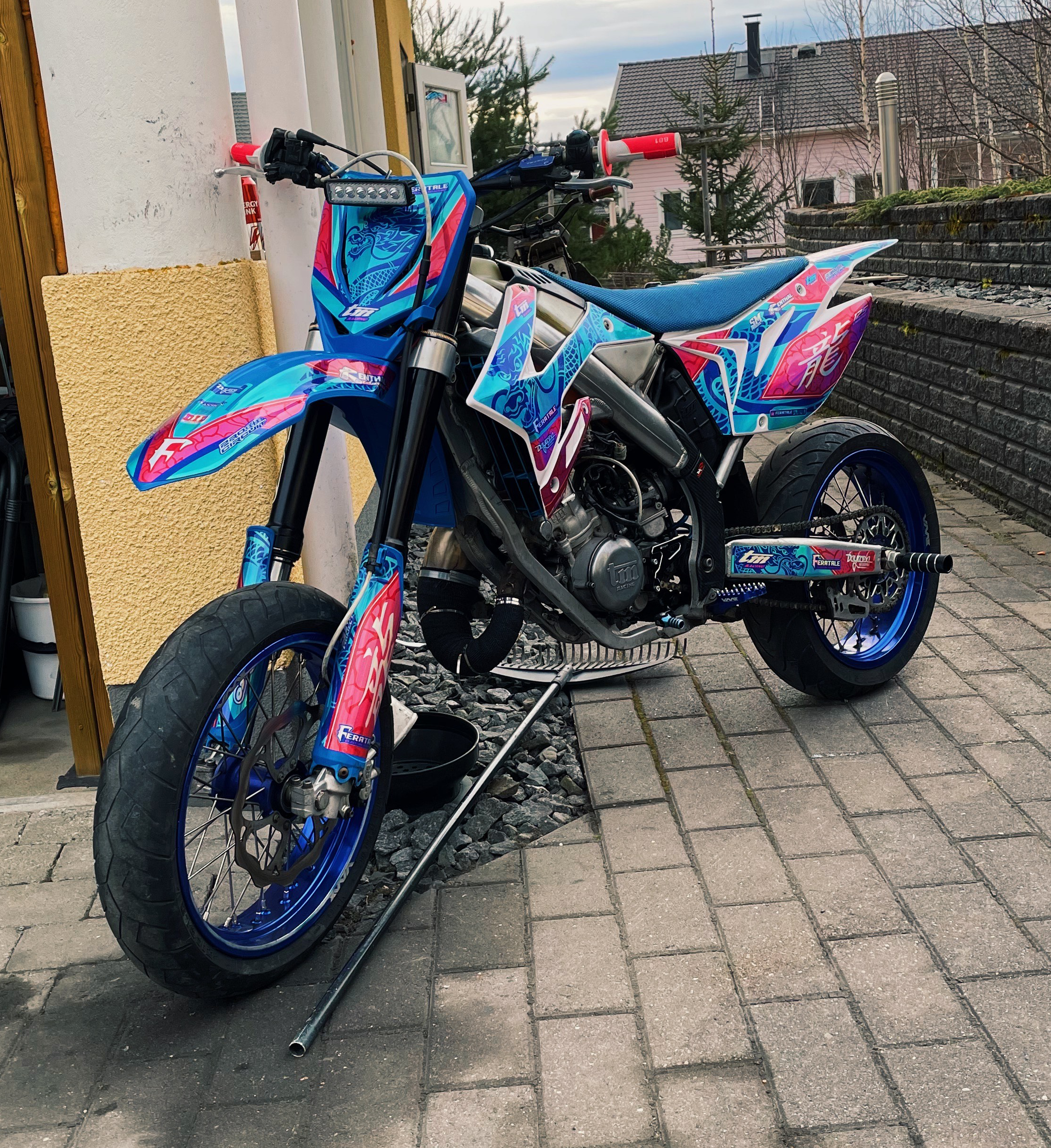 Full Custom - Graphic kits