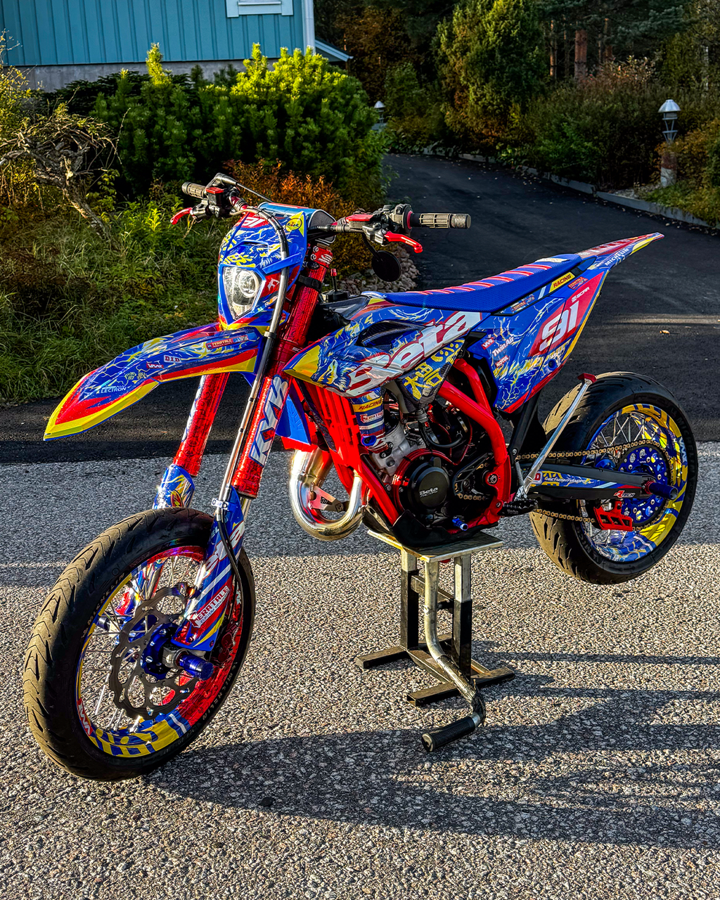 Draghorn - Semi Custom Graphics